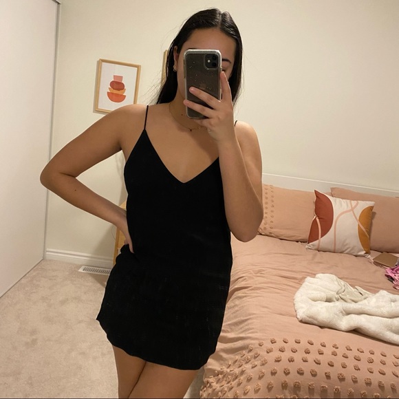 Aritzia Dresses & Skirts - WILFRED FREE SLIP DRESS